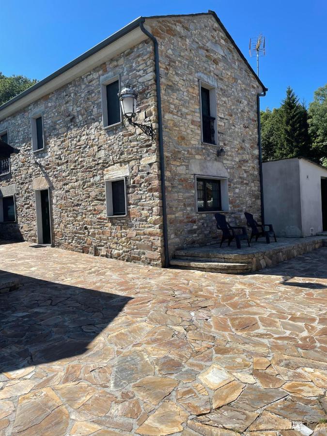 Pension Xacobe Cabreiros Exteriör bild